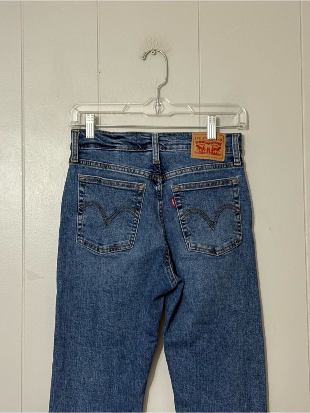 Levi’s Wedgie Straight Jeans Size 26 High Rise Vintage Blue Straight Leg Denim - Picture 10 of 10